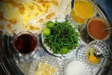 نان توموشی در رستوران رد بیچ