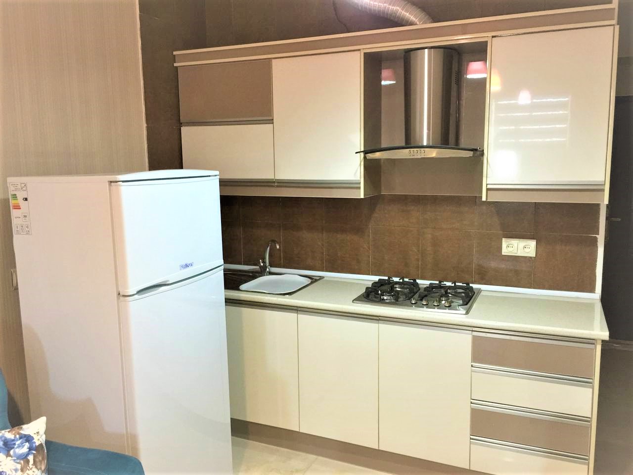 hormuz hotel double bed suite kitchen