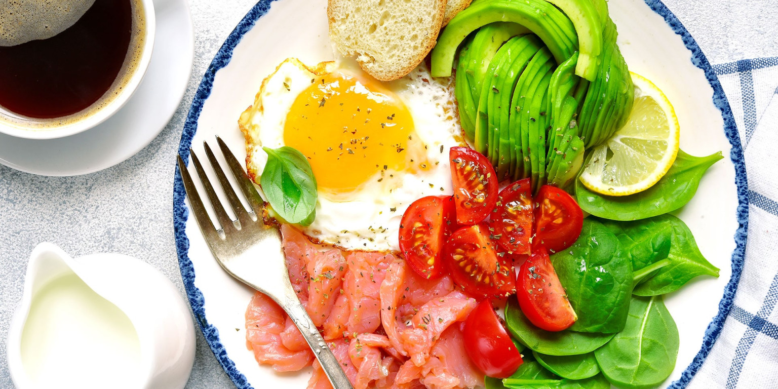 صبحانه نهار شام غذا دز رستوران رد بیچ جزیره هرمز