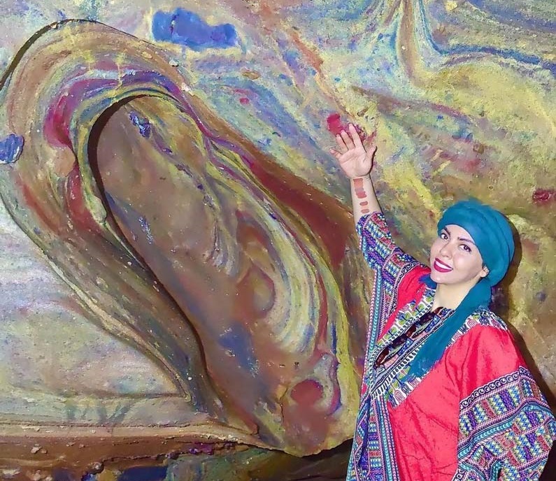 غار رنگین کمان هرمز + آدرس و تور 1 غار رنگین کمان الهه نمک فیروزه ای در جزیره هرمز