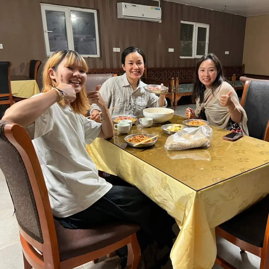 کافه رستوران رد بیچ هرمز