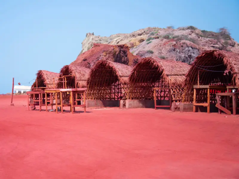 هتل ساحل سرخ بهترین در جزیره هرمز